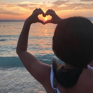 Meet your Posher, Valerie